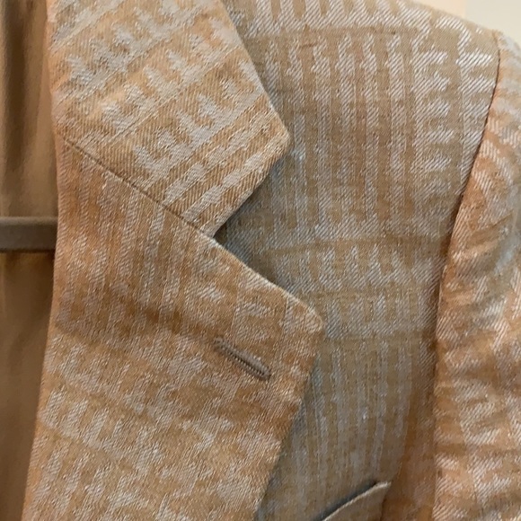 Beautiful Giorgio Armani linen jacket - Picture 2 of 7